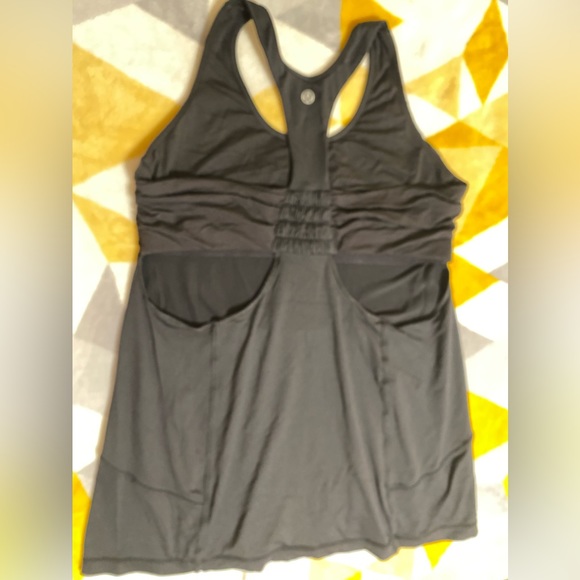 Lululemon black turbo tank size 6 - Picture 2 of 5